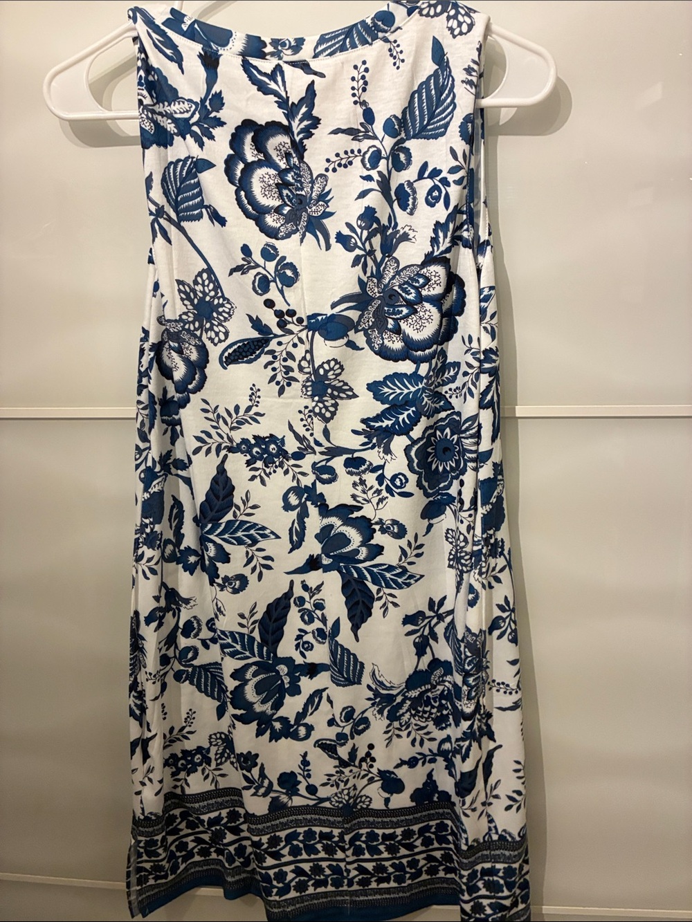 Sleeveless Blue Floral Mini Dress - White & Blue - Picture 3 of 4